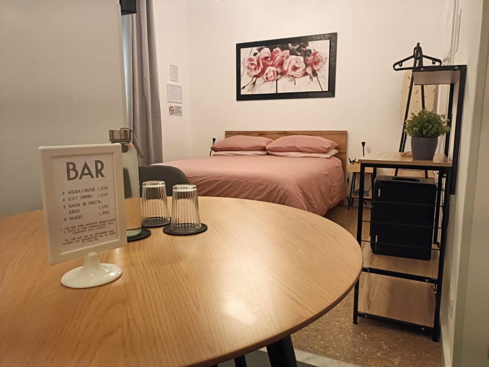 Rose Antiche Vatican B&B Рим Екстериор снимка