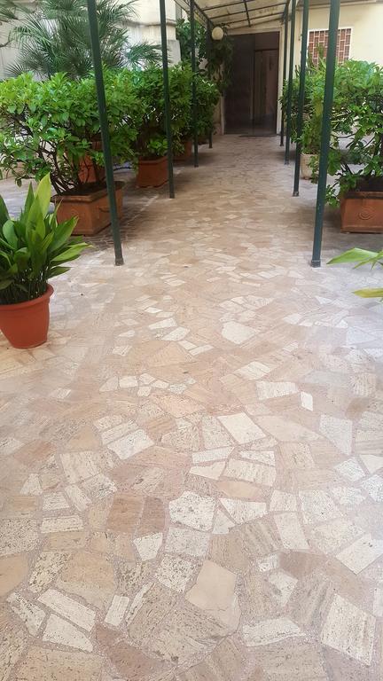 Rose Antiche Vatican B&B Рим Екстериор снимка
