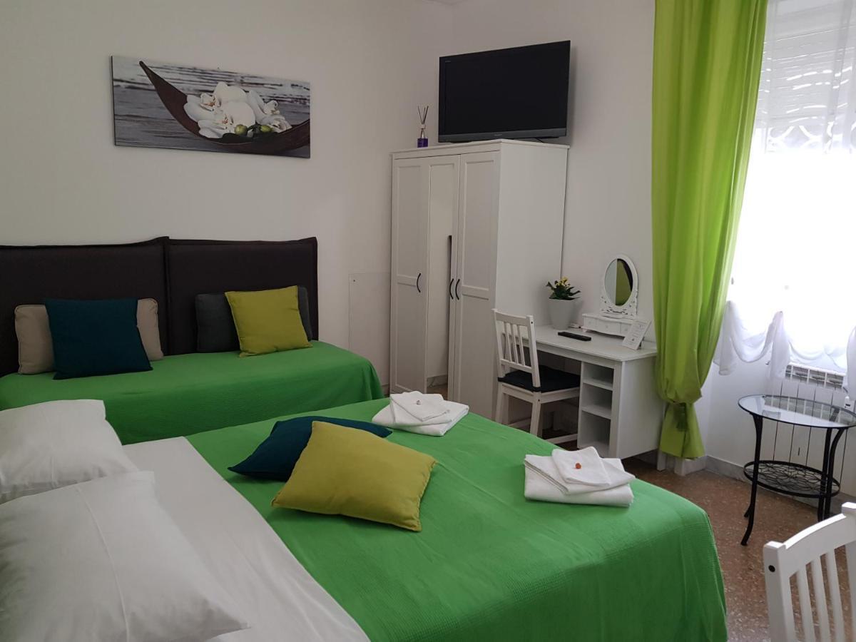 Rose Antiche Vatican B&B Рим Екстериор снимка