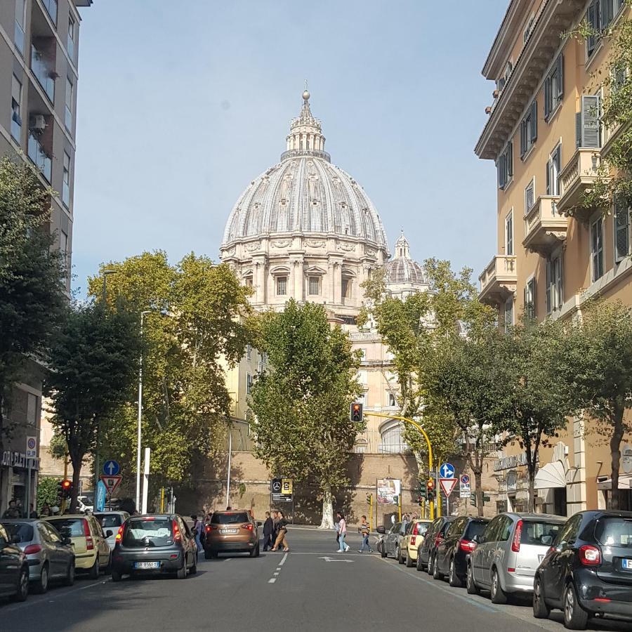 Rose Antiche Vatican B&B Рим Екстериор снимка
